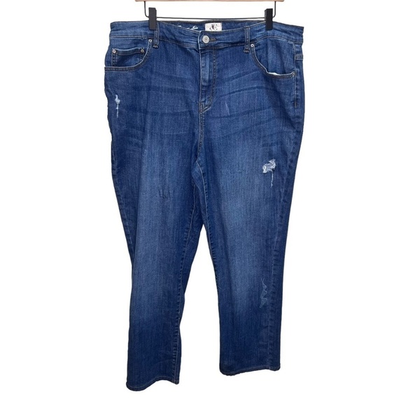 𝅺Pennington’s Slightly Curvy Straight Leg  Jeans Size 18 - Picture 1 of 11